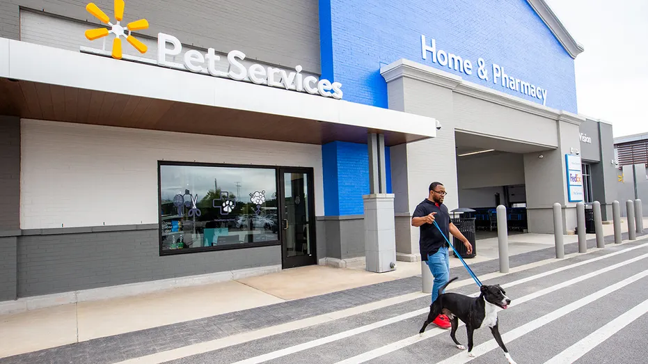 Exterior-of-Walmart-Pet-Services-center.webp
